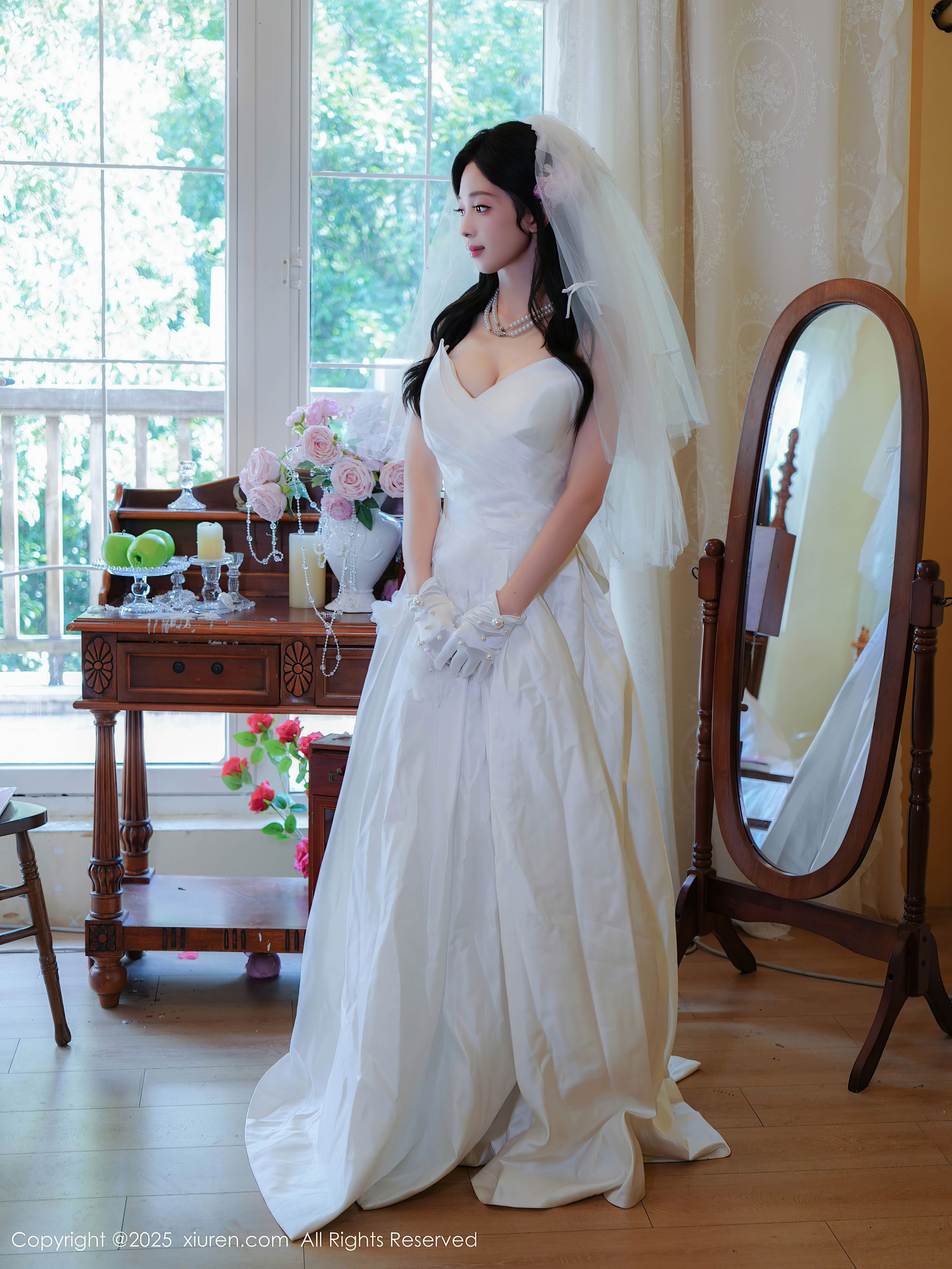 [秀人XiuRen] 2025.09.16 No.10769 朱朱molly