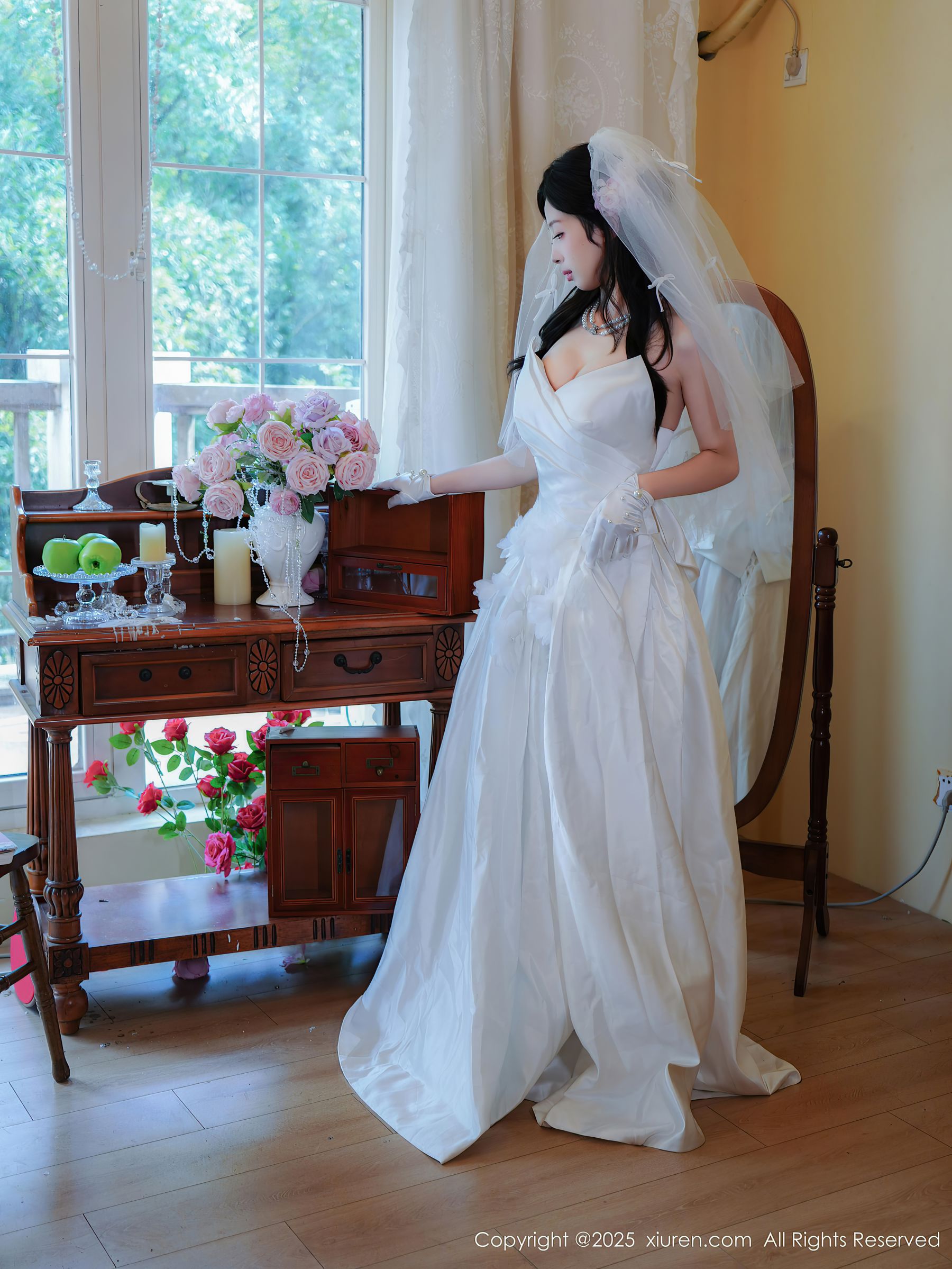 [秀人XiuRen] 2025.09.16 No.10769 朱朱molly