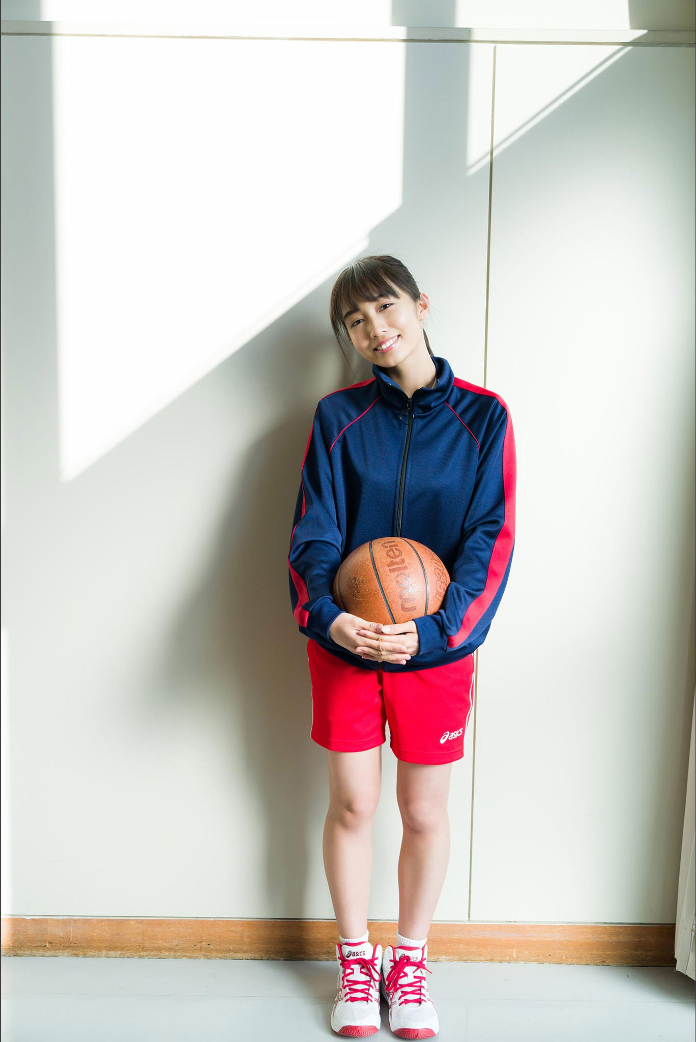 黒木ひかり - 神的美少女 スピサン グラビアフォトブック