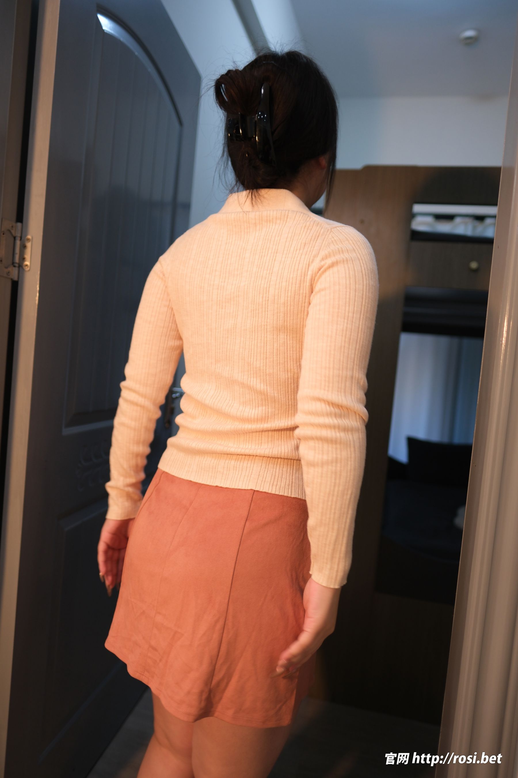 [ROSI写真] 2025.10.23 NO.5071