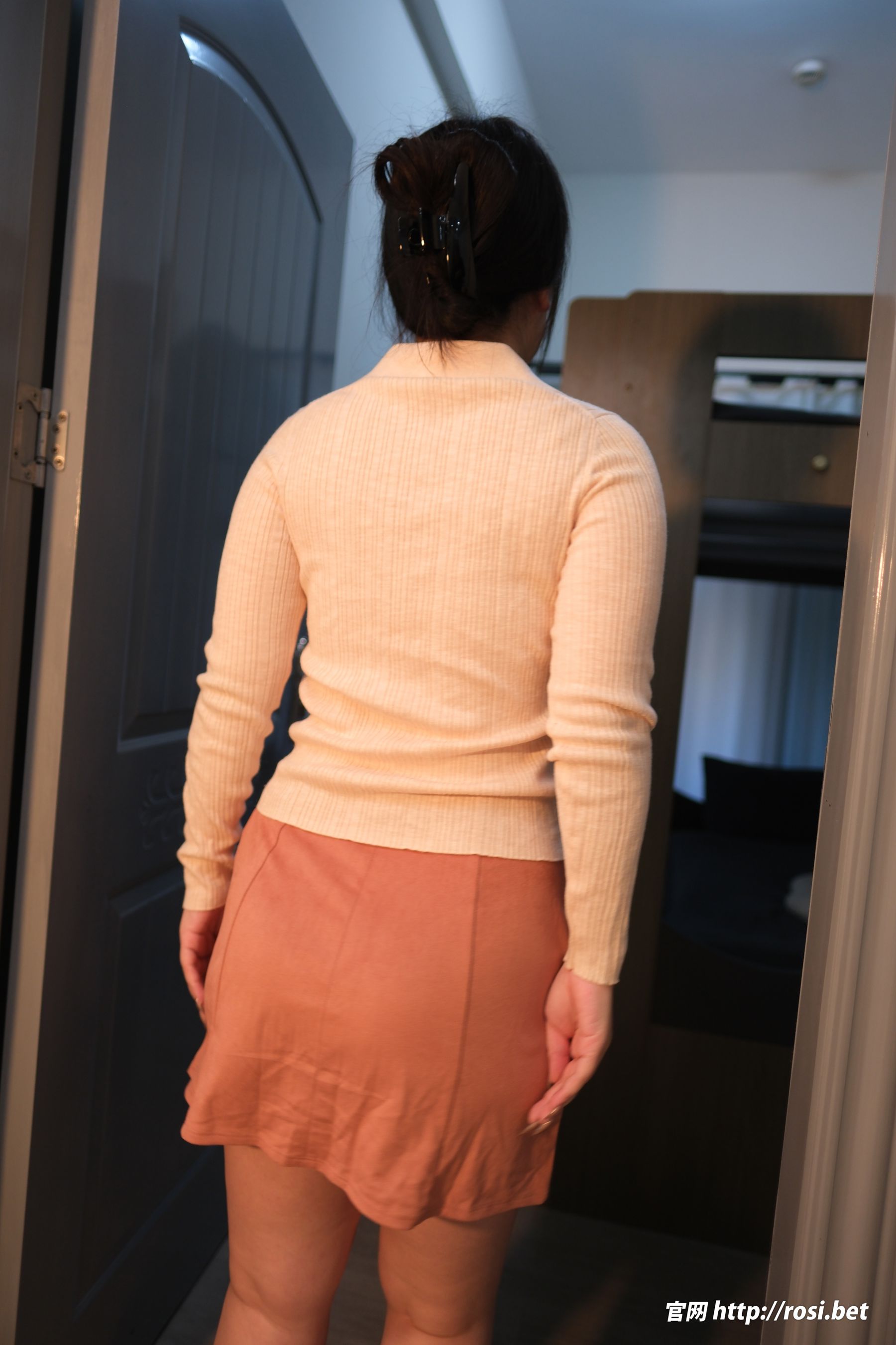 [ROSI写真] 2025.10.23 NO.5071