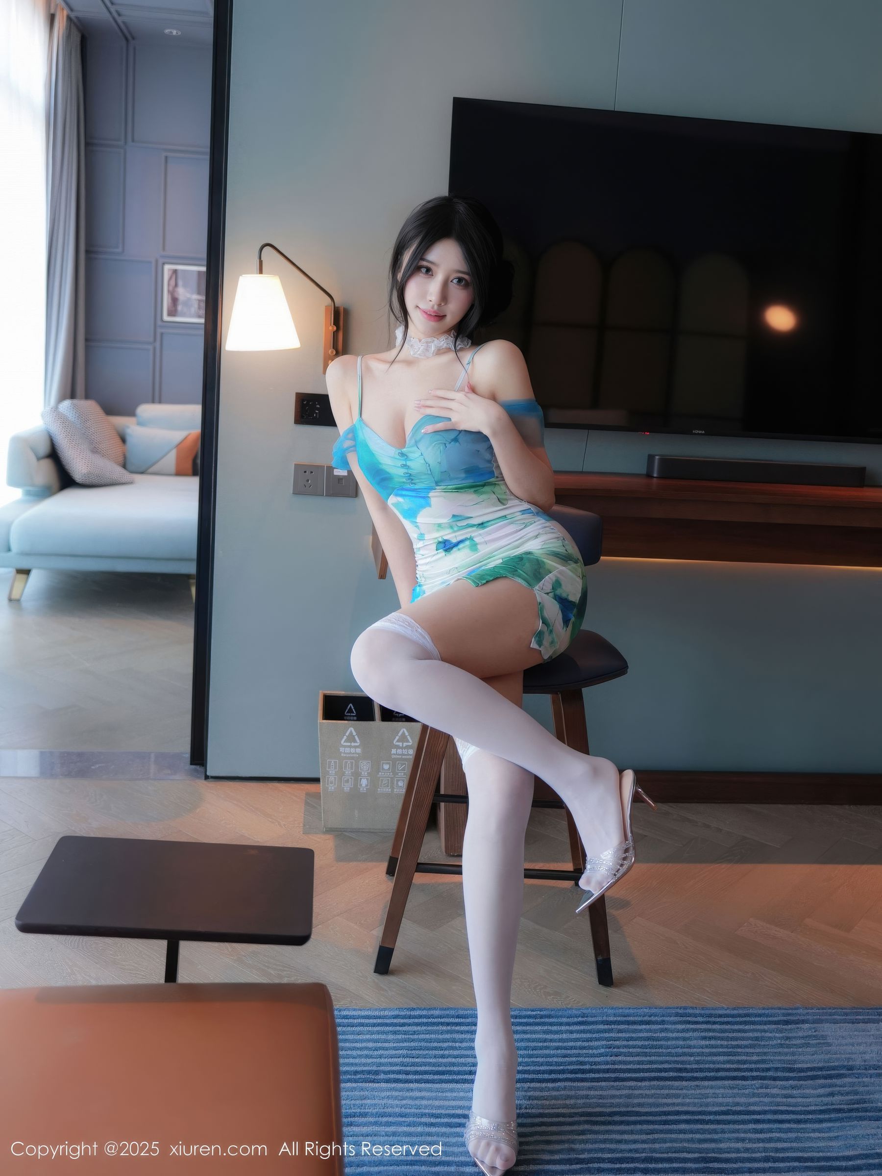 [秀人XiuRen] 2025.10.13 No.10859 shelly诗莉吖