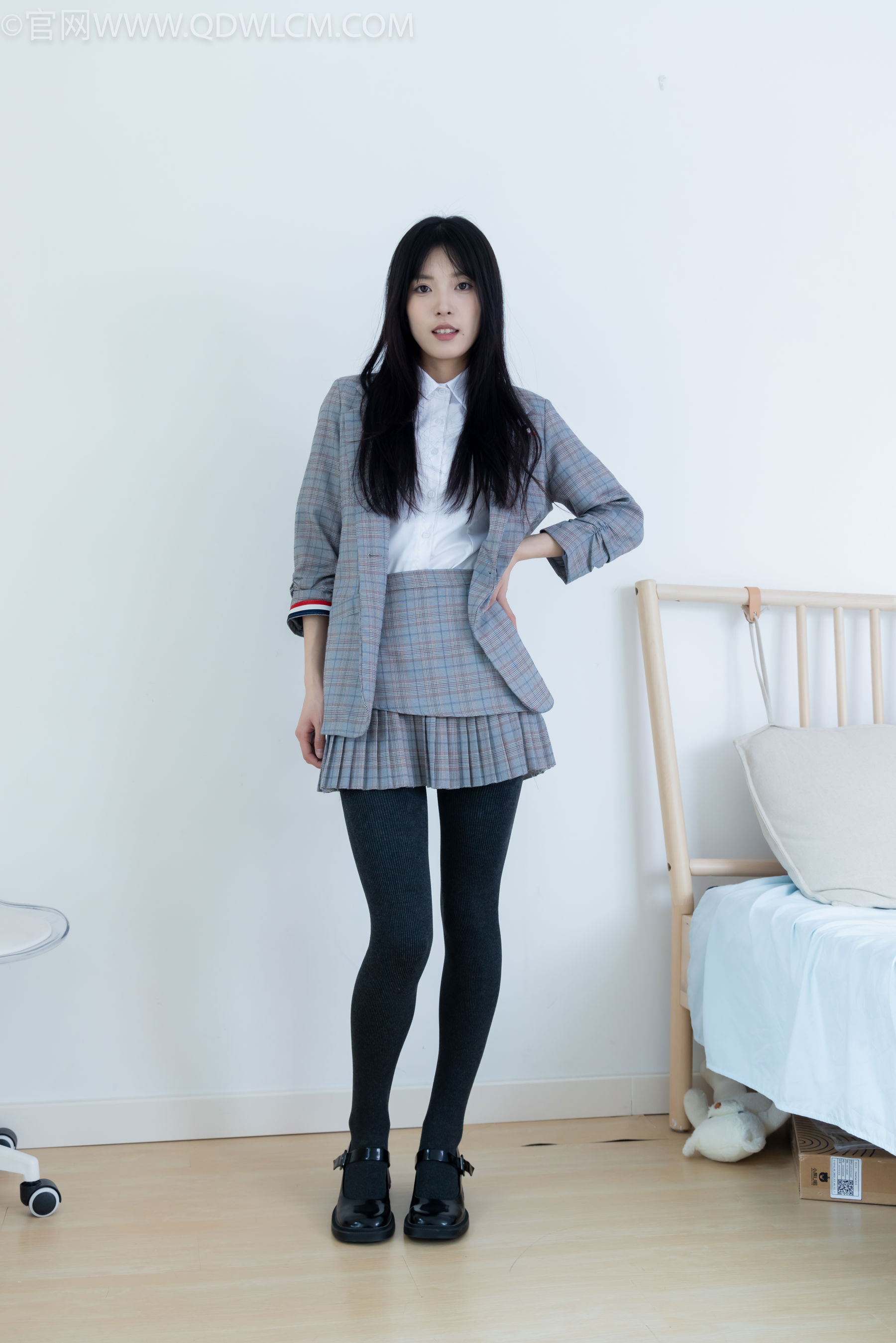 物恋传媒 No.2479 茯苓 - 皮鞋、厚灰连裤棉袜