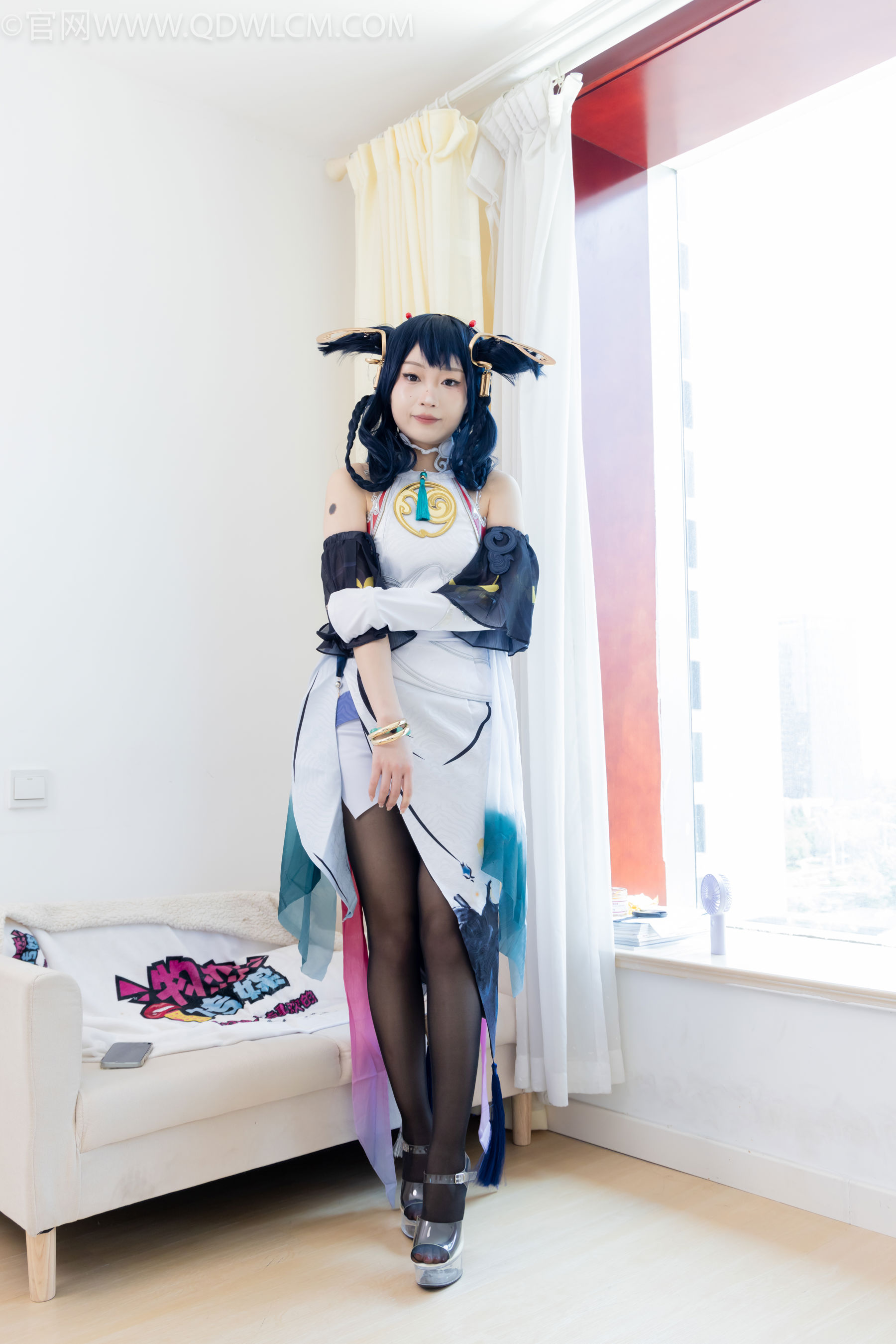 物恋传媒 No.2478 嘟嘟 - cos服、高跟凉鞋、薄白丝、薄黑丝