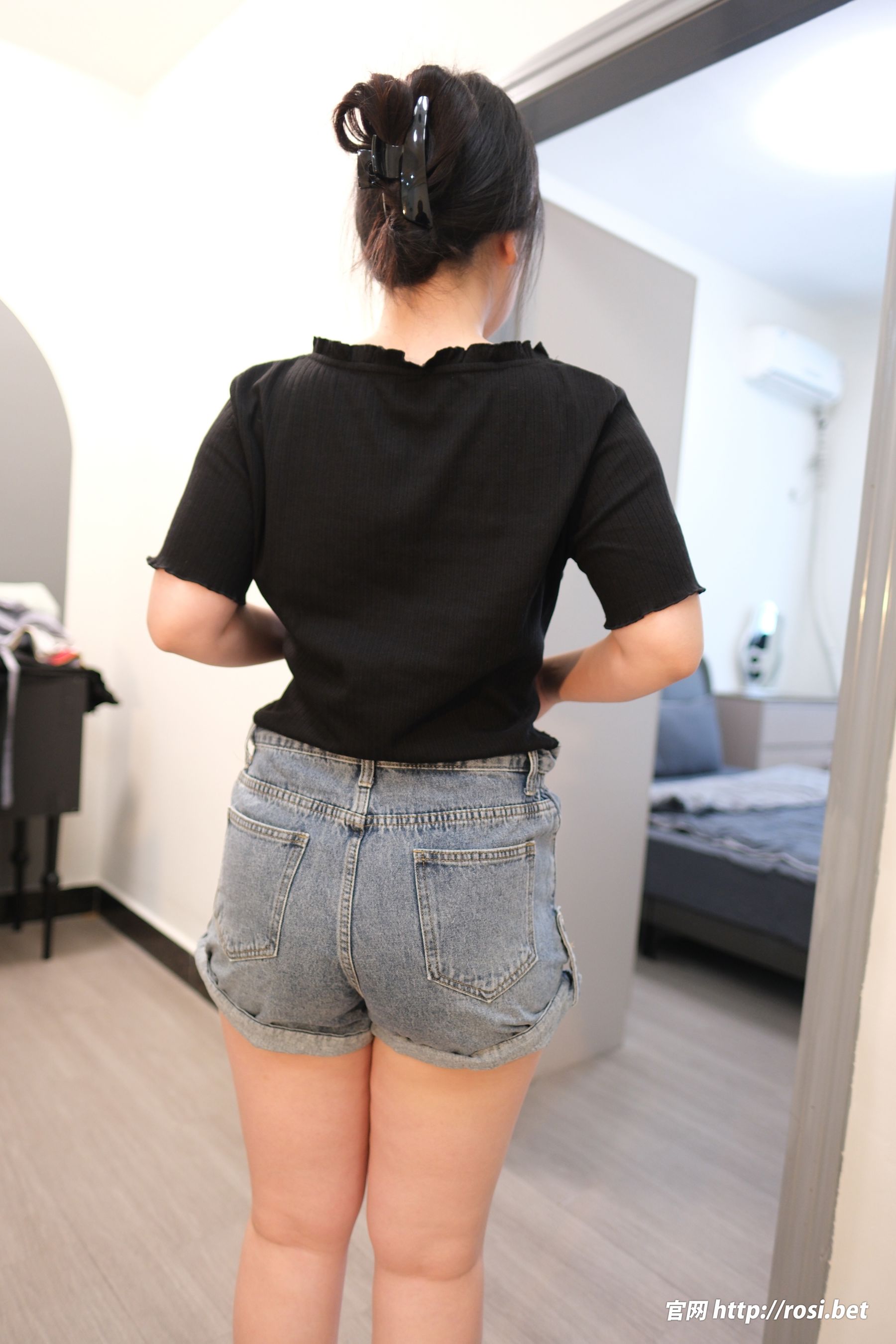 [ROSI写真] 2025.10.29 NO.5077