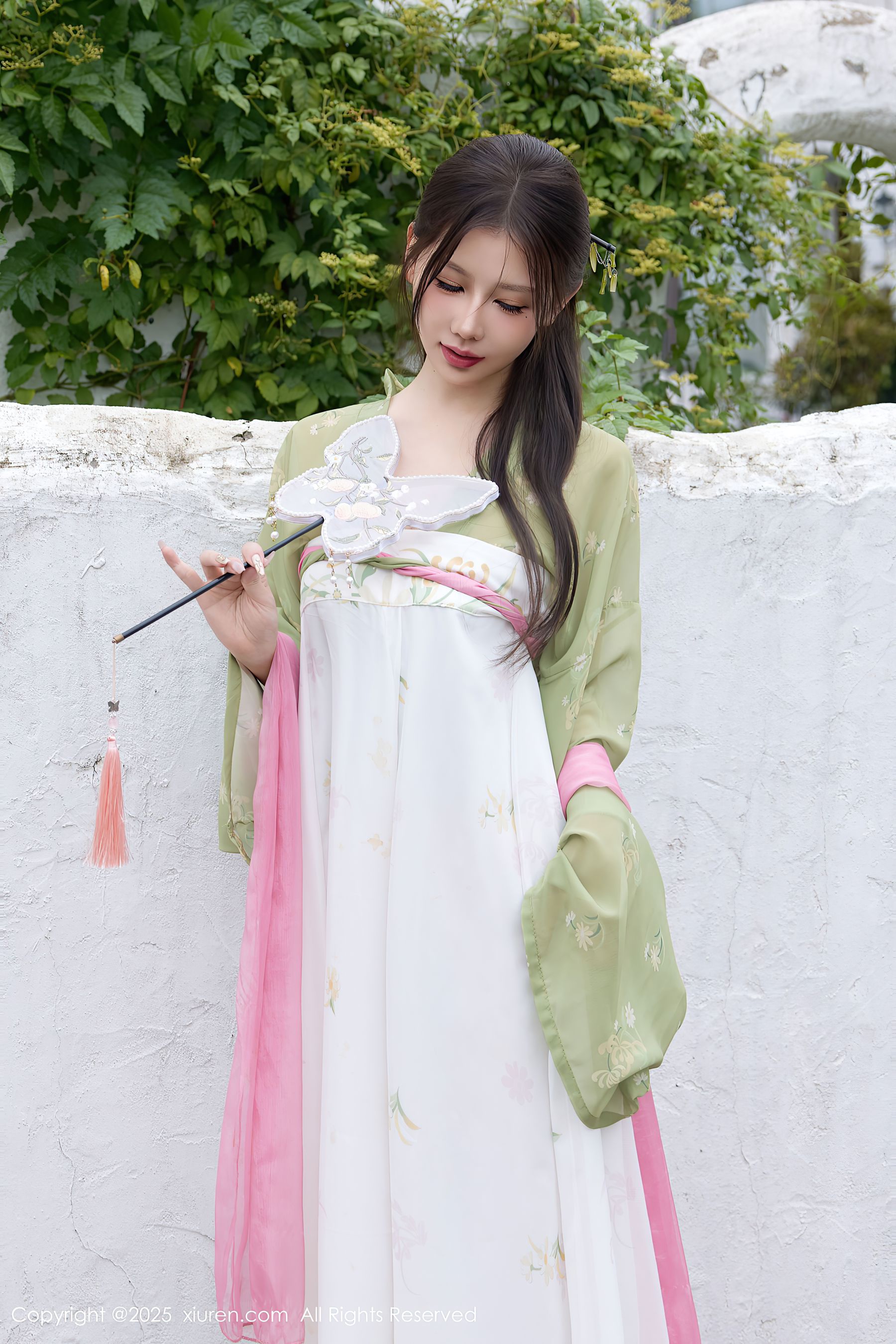 [秀人XiuRen] 2025.09.30 No.10834 尹甜甜sunny