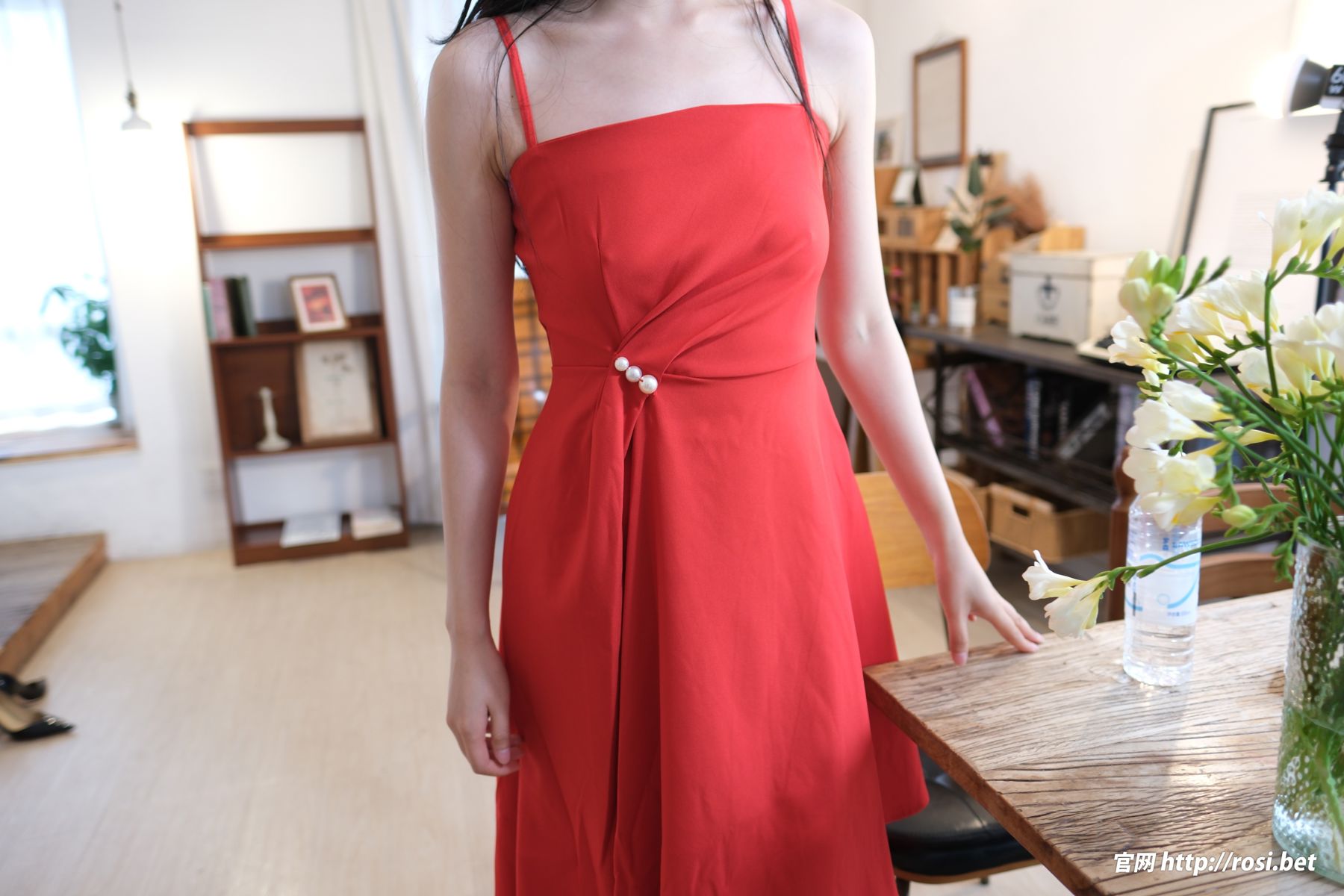 [ROSI写真] 2025.11.09 NO.5088