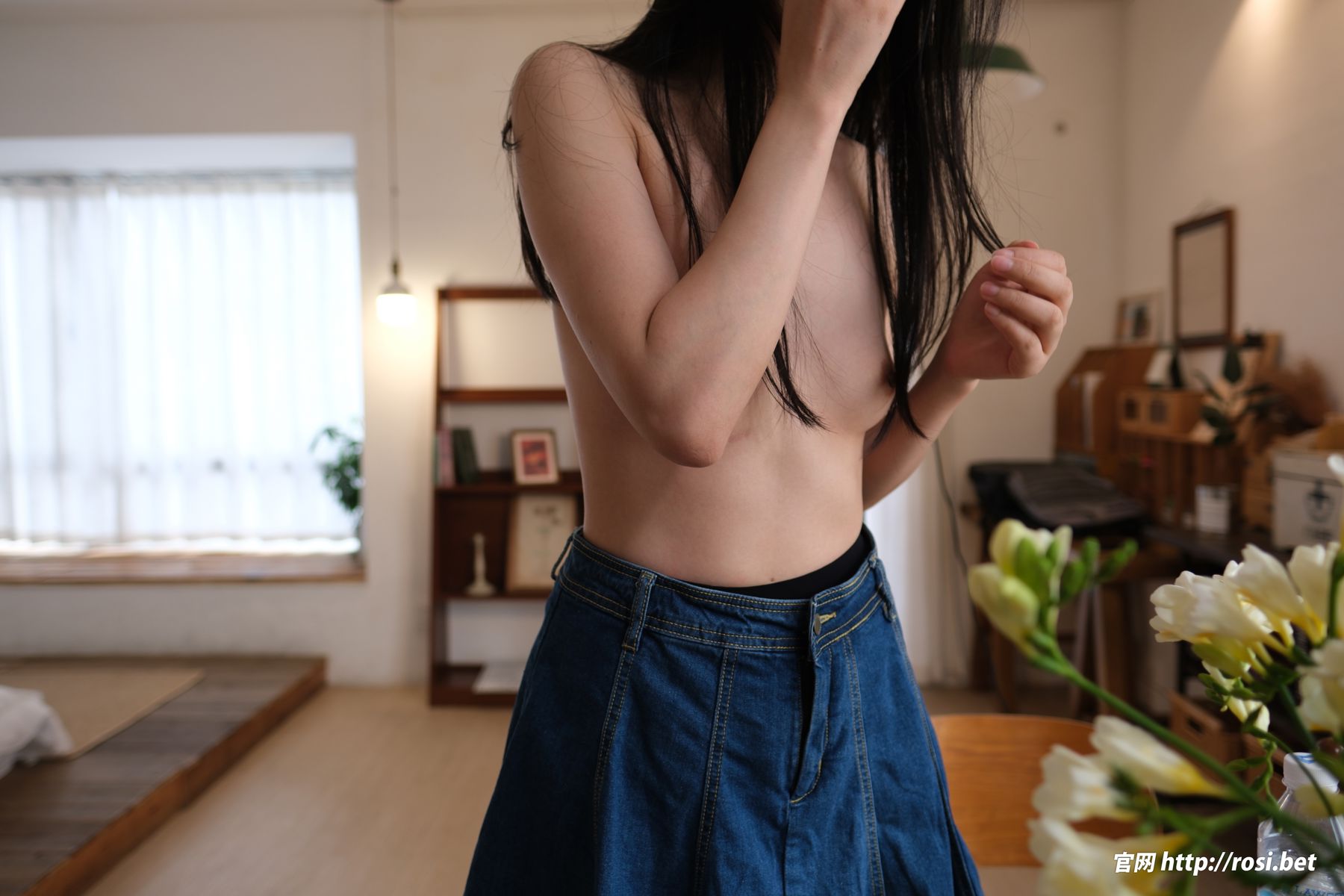 [ROSI写真] 2025.10.27 NO.5075