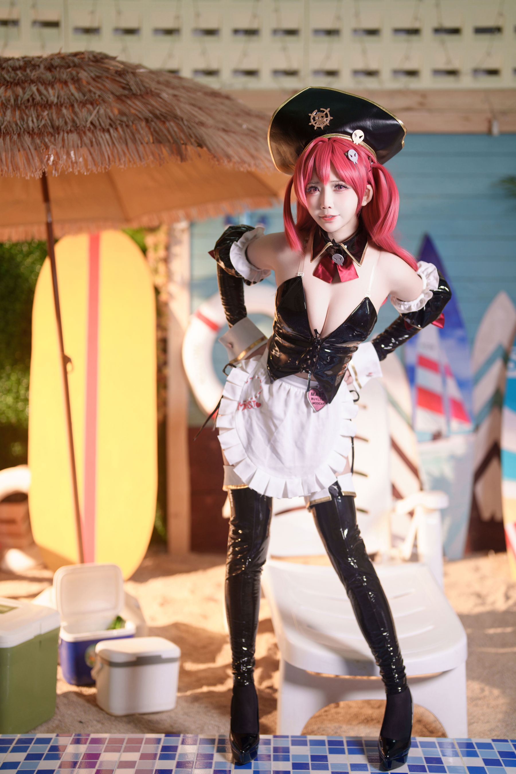 二次元妹子 抱走莫子aa - Nikke胜利女神 马斯特