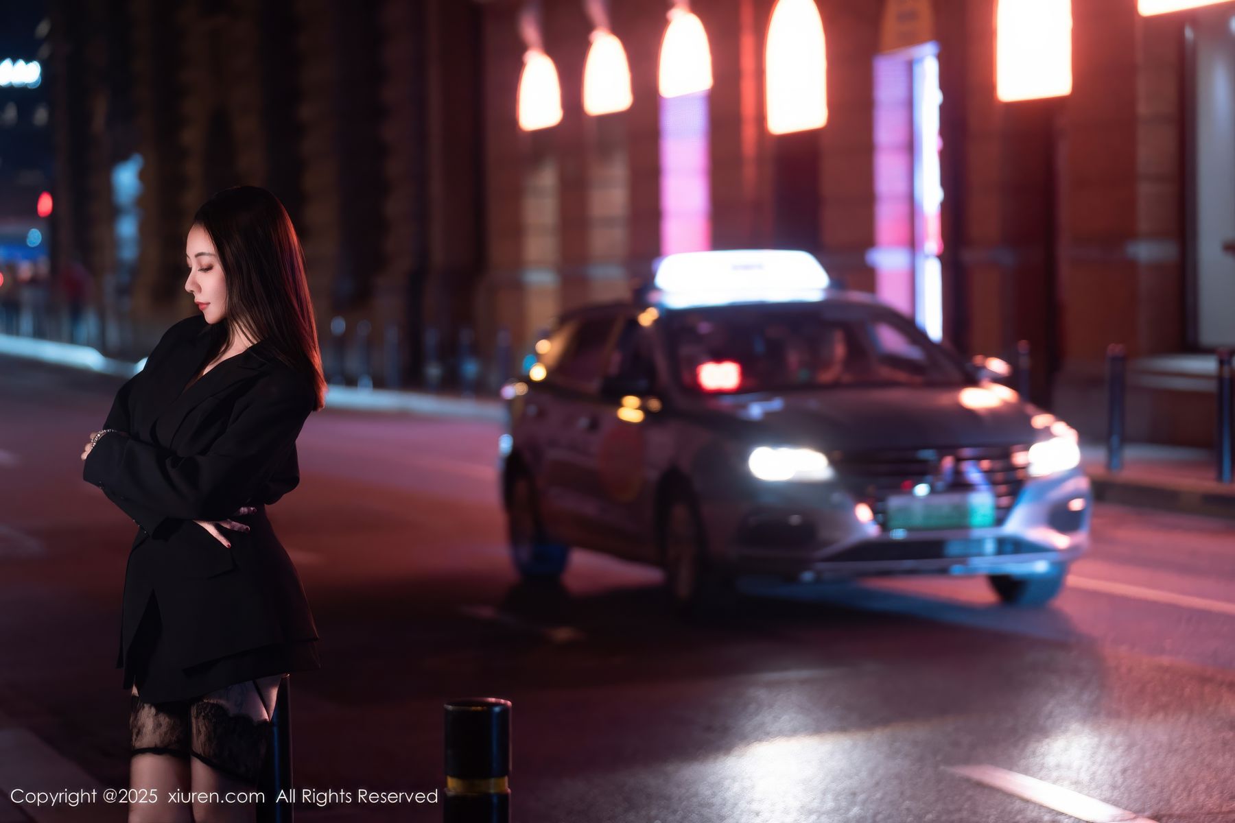 [秀人XiuRen] 2025.10.23 No.10899 果儿Victoria