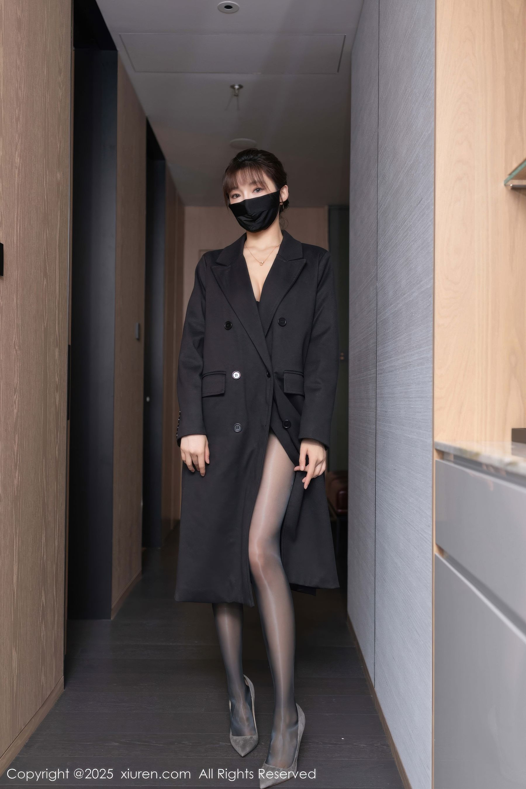 [秀人XiuRen] 2025.10.16 No.10880 陆萱萱