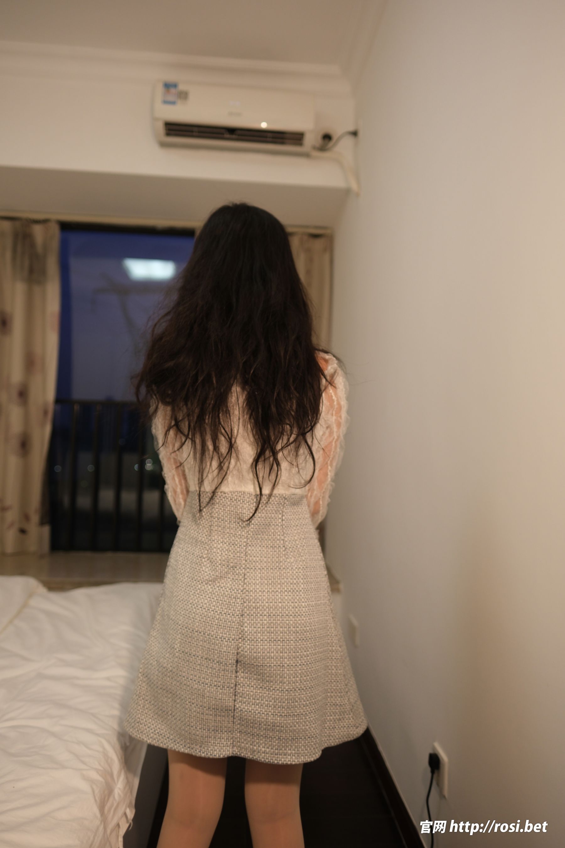 [ROSI写真] 2025.12.23 NO.5132