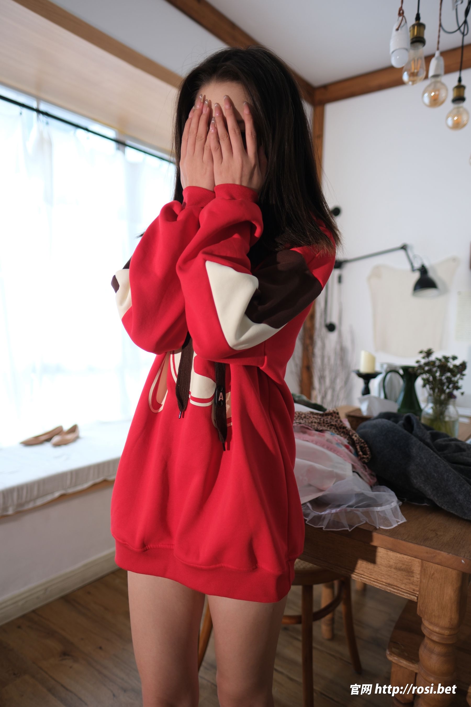 [ROSI写真] 2025.12.21 NO.5130