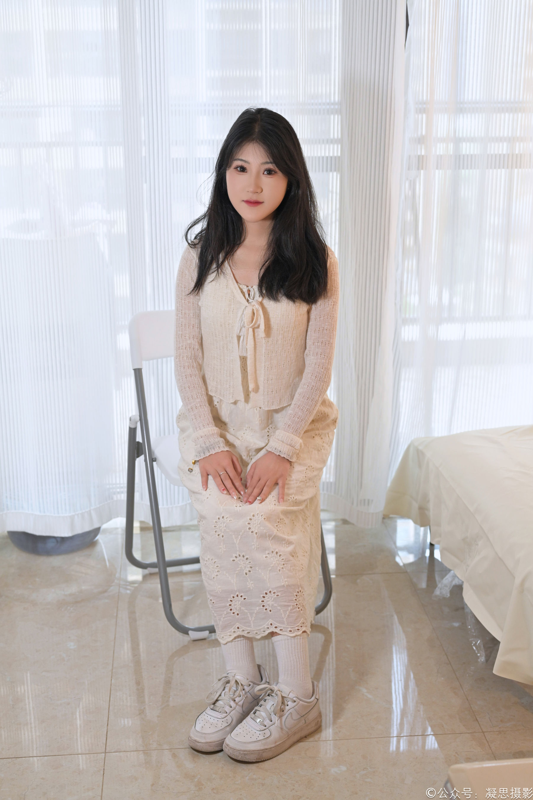 凝思摄影 No.005 琦琦 - 连衣裙、短白袜、平底鞋