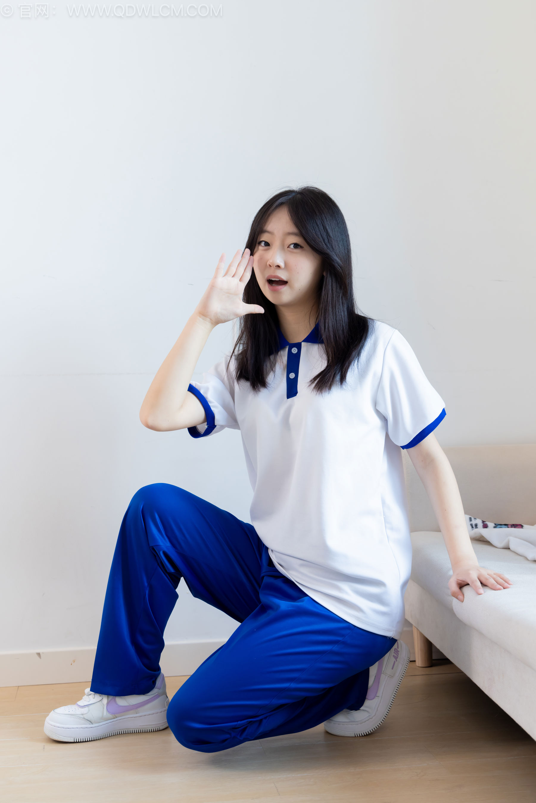 物恋传媒 No.2576 萌萌 - 板鞋、白棉袜、裸足、校服