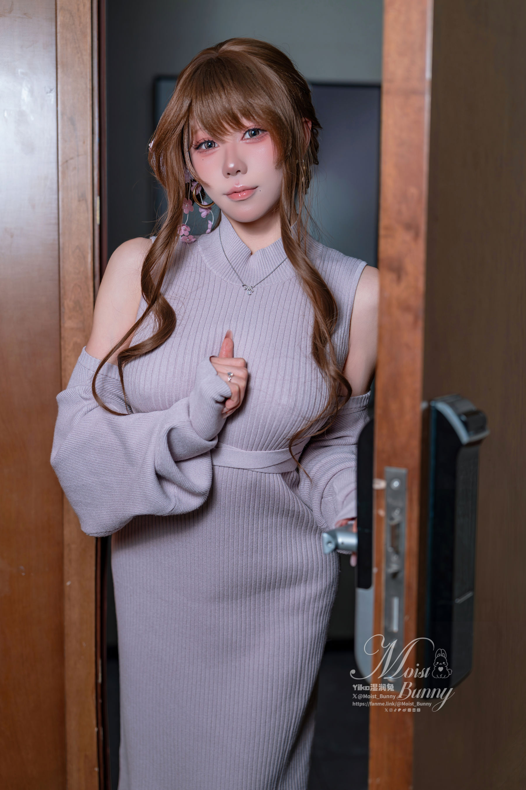 咬一口兔娘 - 在丈夫身边