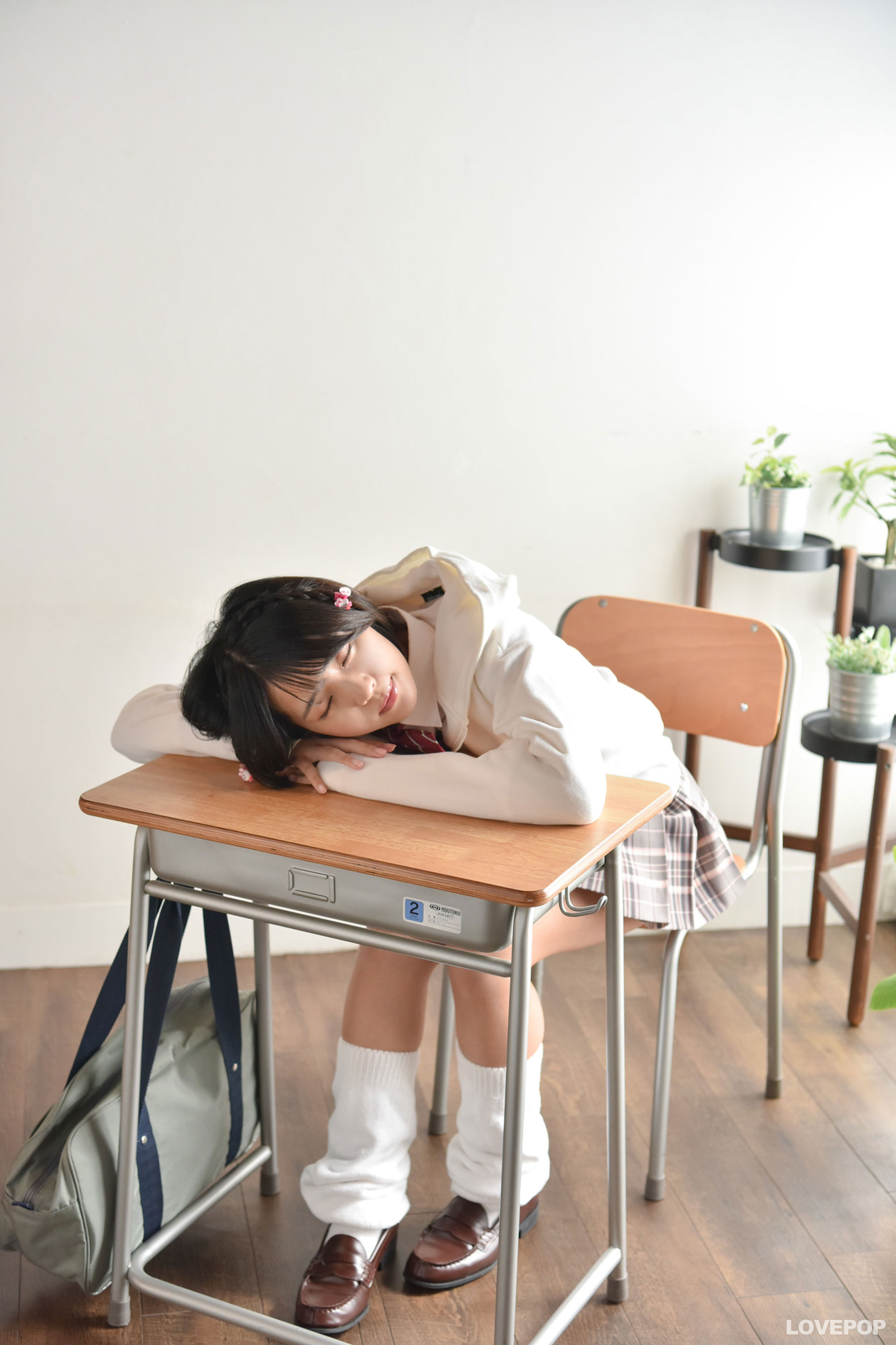 [LOVEPOP] Moeka Sasaki 佐々木萌香 Photoset 31