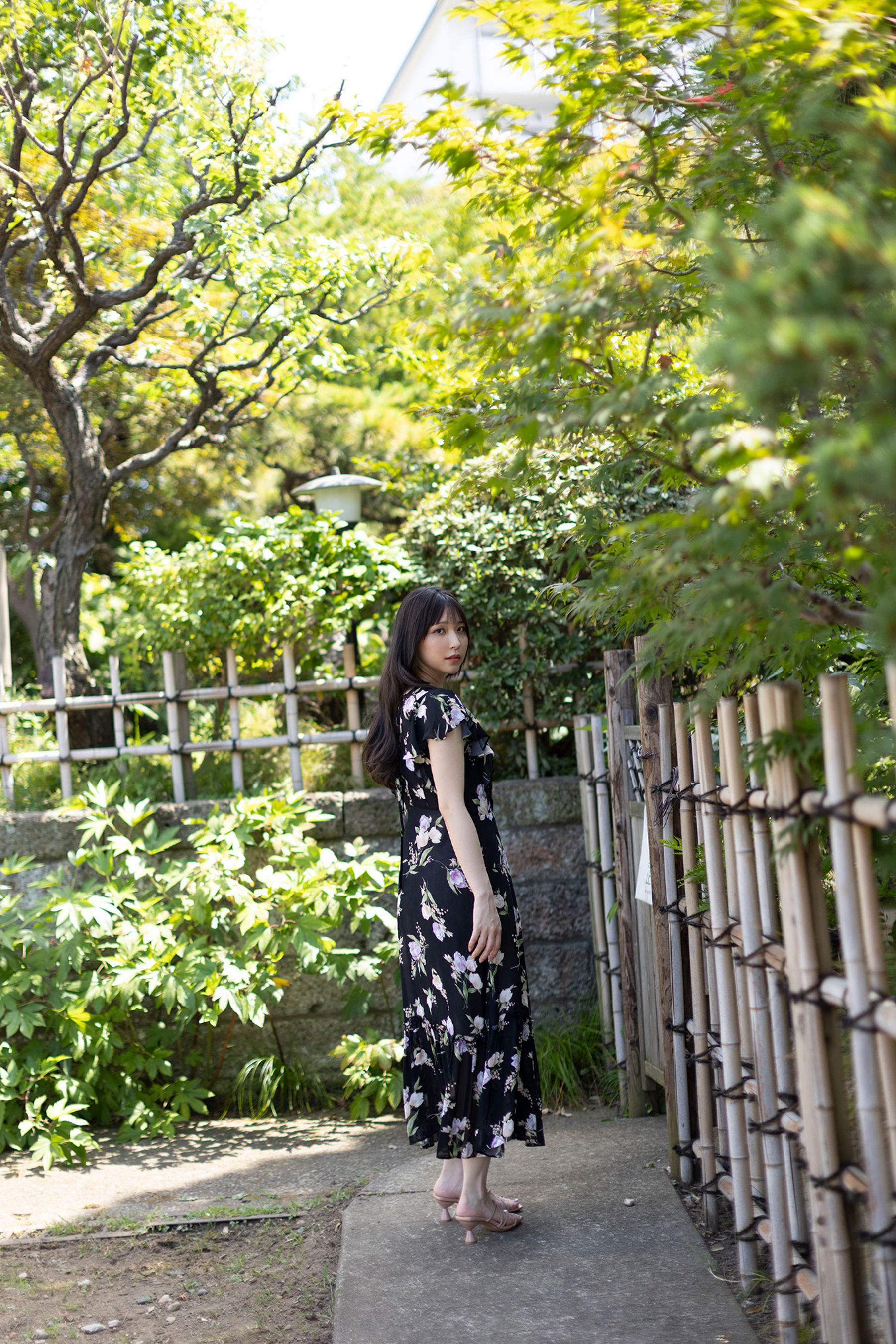 あまつまりな - 湿った夏の艶めき