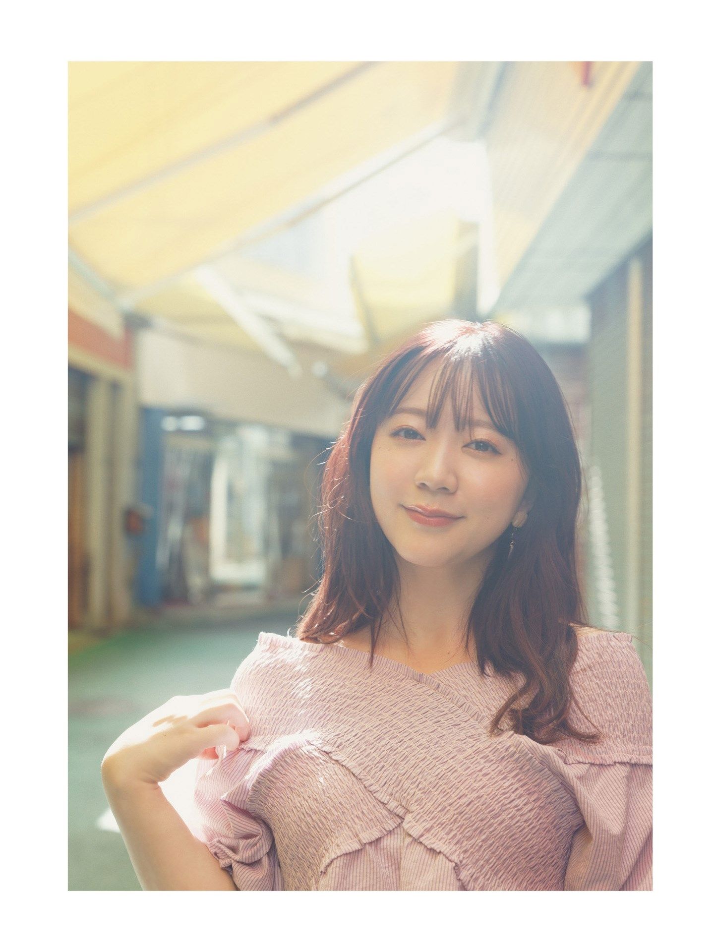 伊藤彩沙 - HONEY