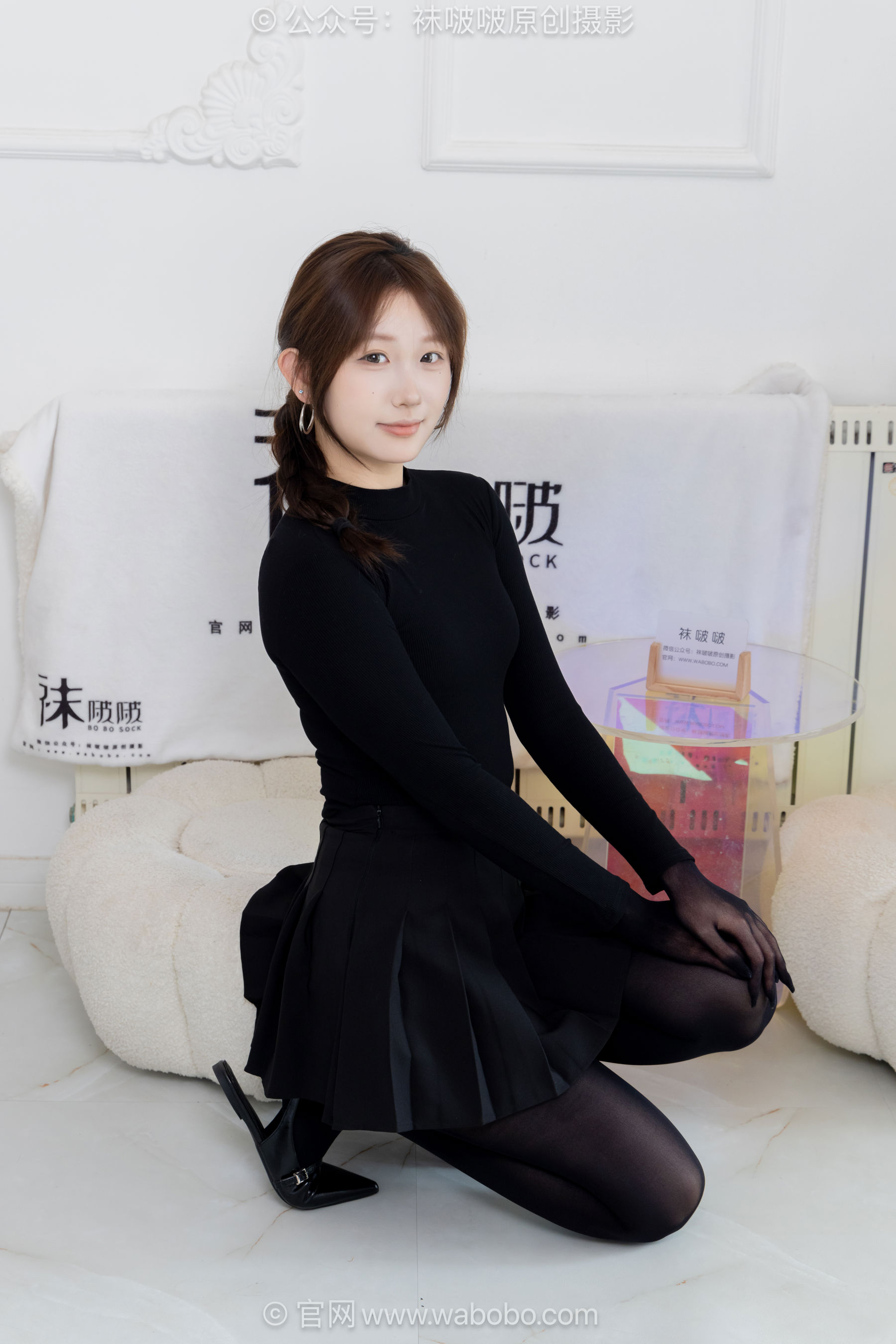 BoBoSocks袜啵啵 No.668 香菜 - 平底鞋、厚黑丝五指袜、黑丝手套