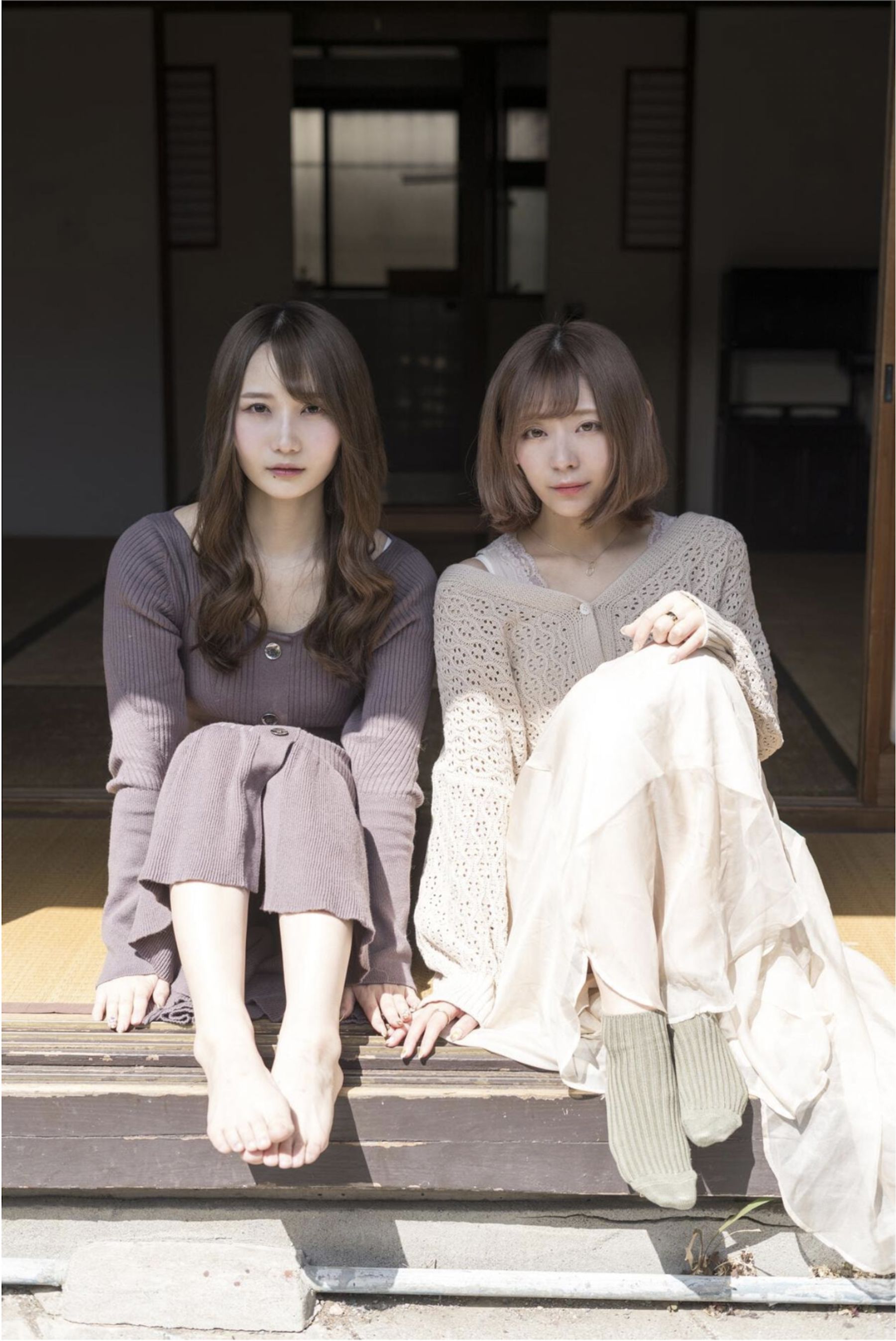 小日向結衣&望月彩未 - ふたり暮らし