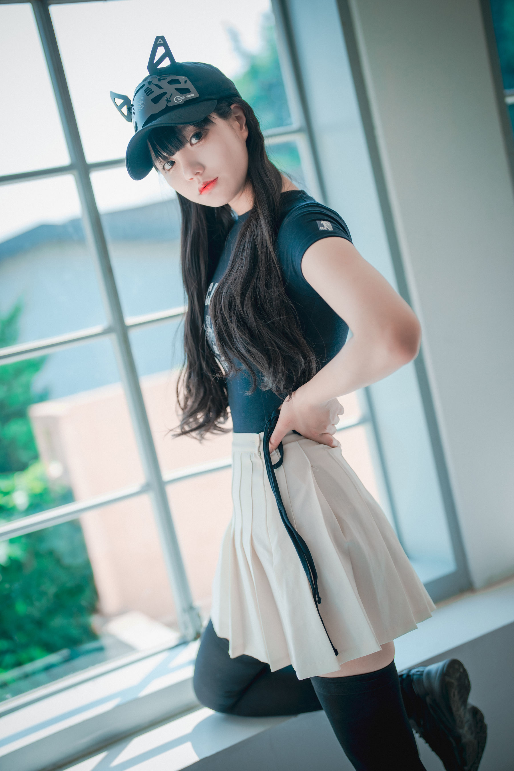 [DJAWA]  Jeong Jenny - Classic Athletic Girl in Navy Blue